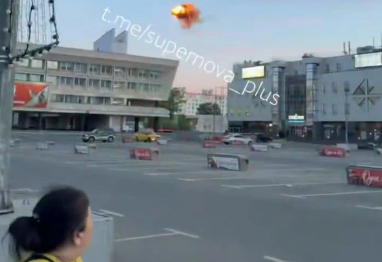 VIDEO | Masovni ukrajinski napad na Moskvu, najmanje troje mrtvih
