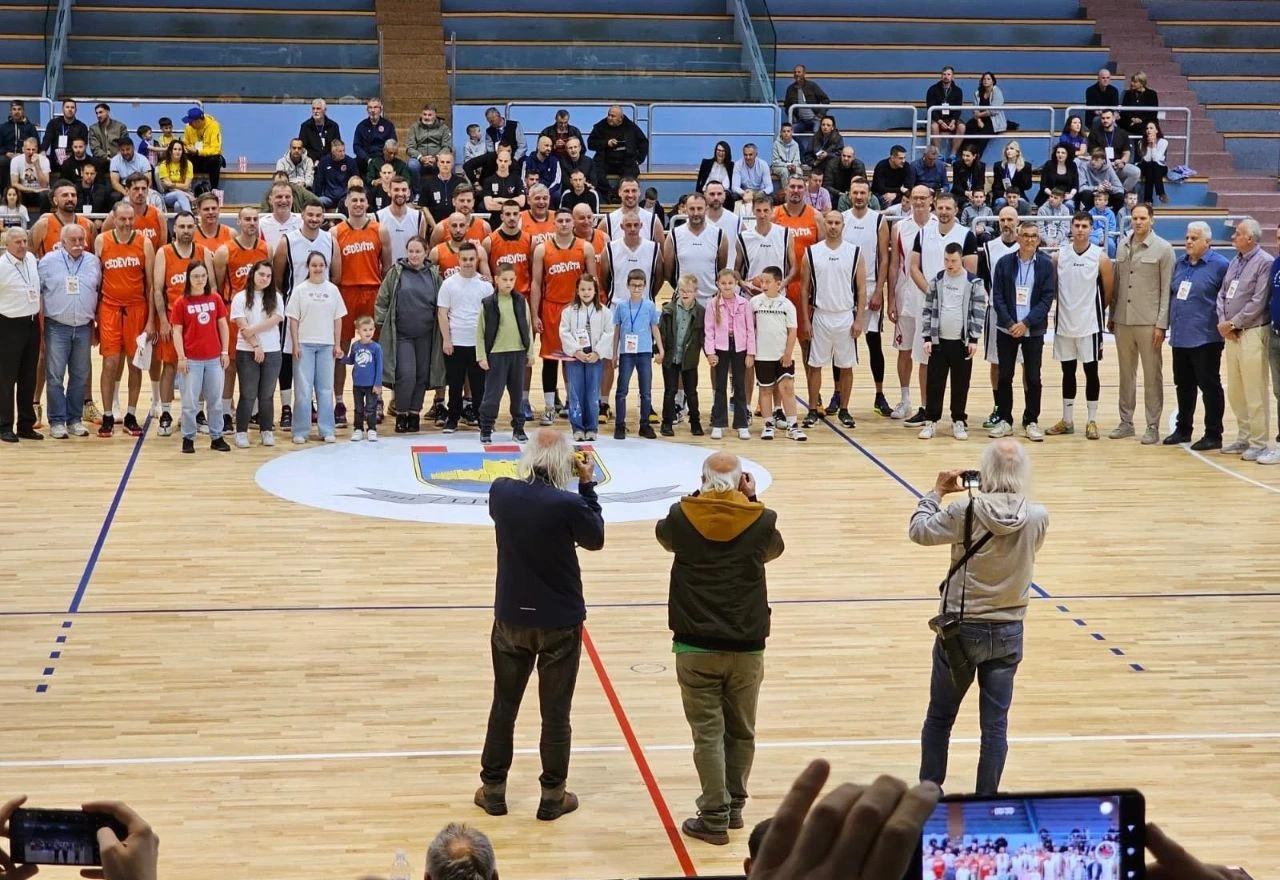 Teletović, Rimac i brojna poznata košarkaška imena zaigrali na humanitarnom turniru u Ljubuškom