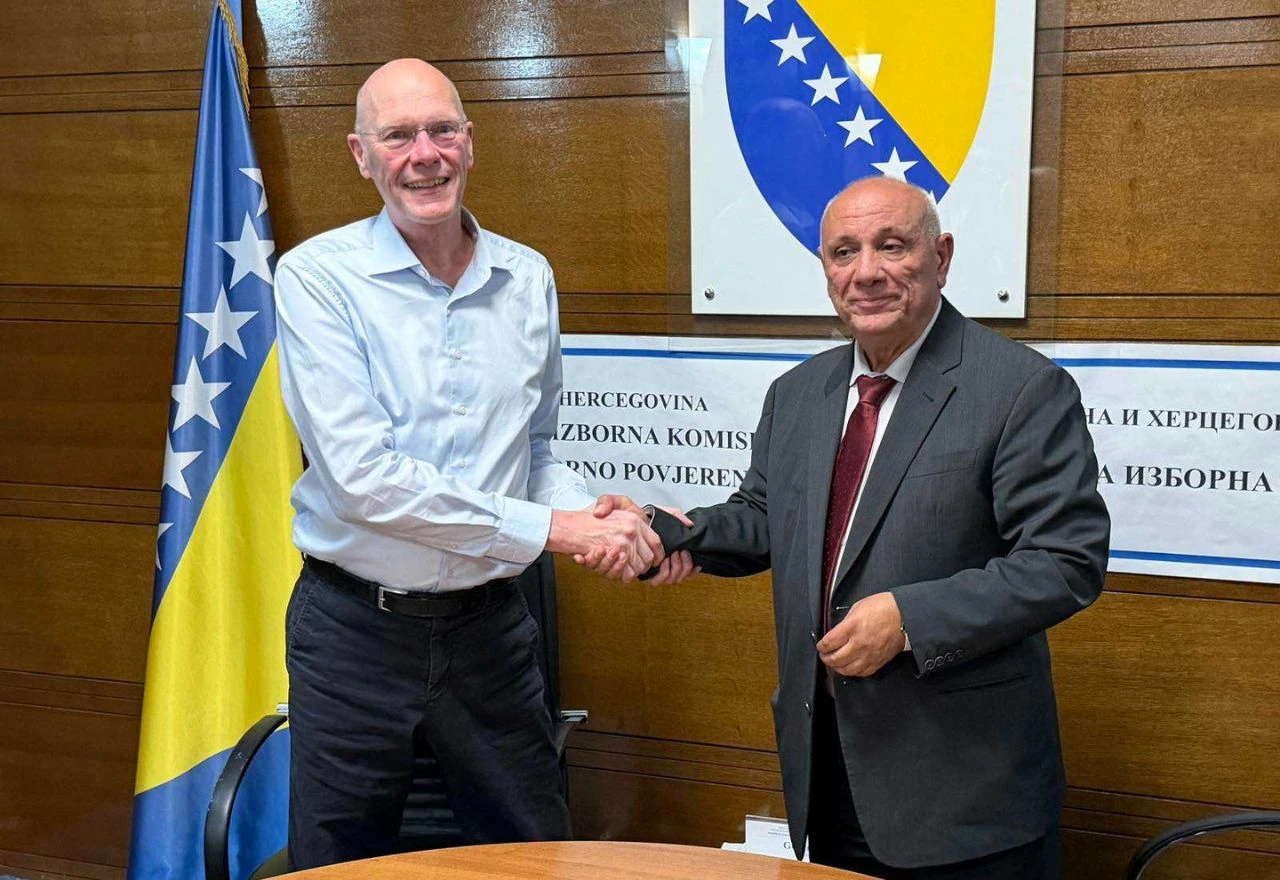 Potpisan višemilijunski ugovor za novu izbornu tehnologiju u BiH