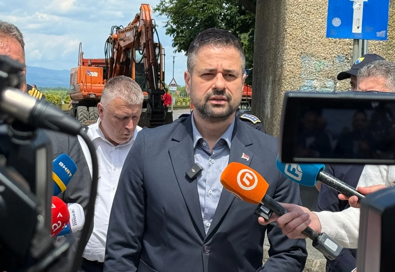Jusić: Islamska zajednica oštro osuđuje islamofobični govor ministra Amidžića