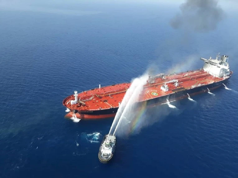 Iran uveo strogu kontrolu nad prolaskom brodova kroz Hormuški tjesnac