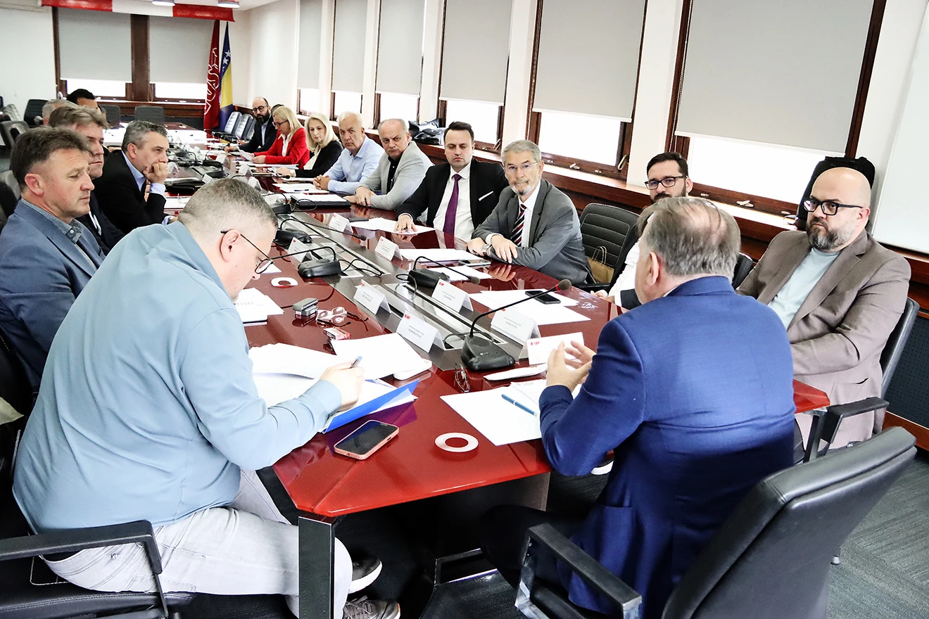 Oštre poruke sa sjednice SDP-a: Traže sankcije za neustavno djelovanje