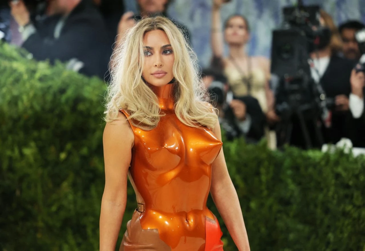 Kokain vrijedan 8 milijuna dolara pronađen u pošiljci donjeg rublja Kim Kardashian