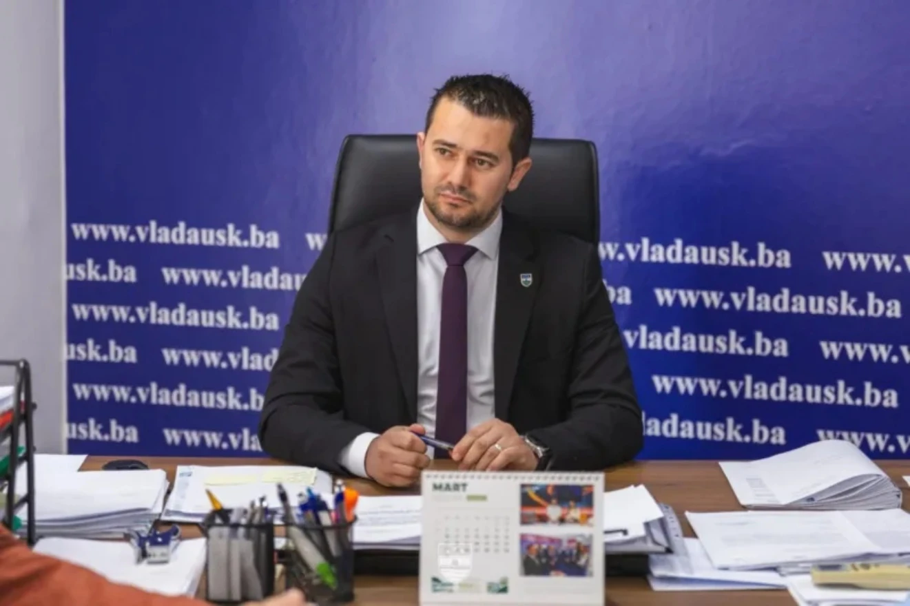 Uhićen SDP-ov ministar u USK-u, pod istragom i zapošljavanje kadeta u MUP-u