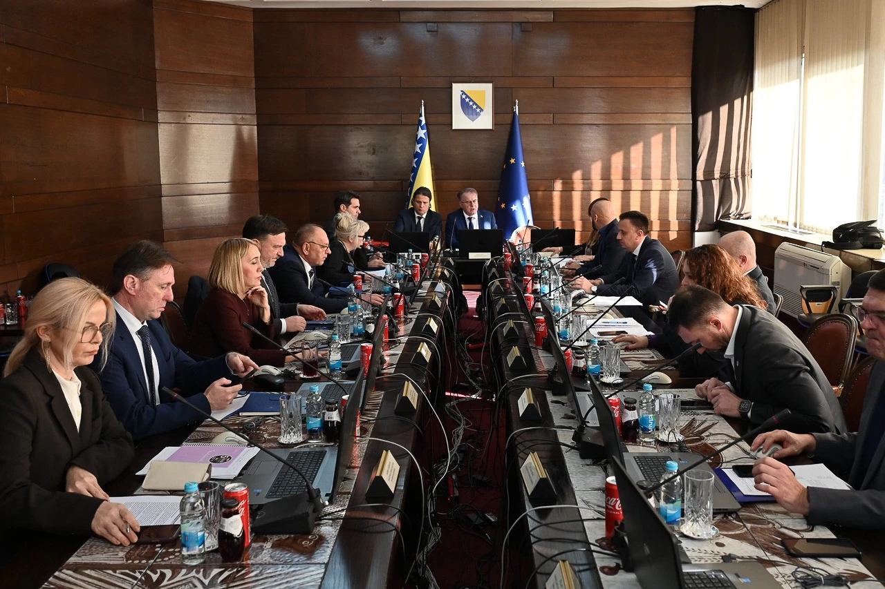Iznenada odgođena sjednica Vlade Federacije BiH
