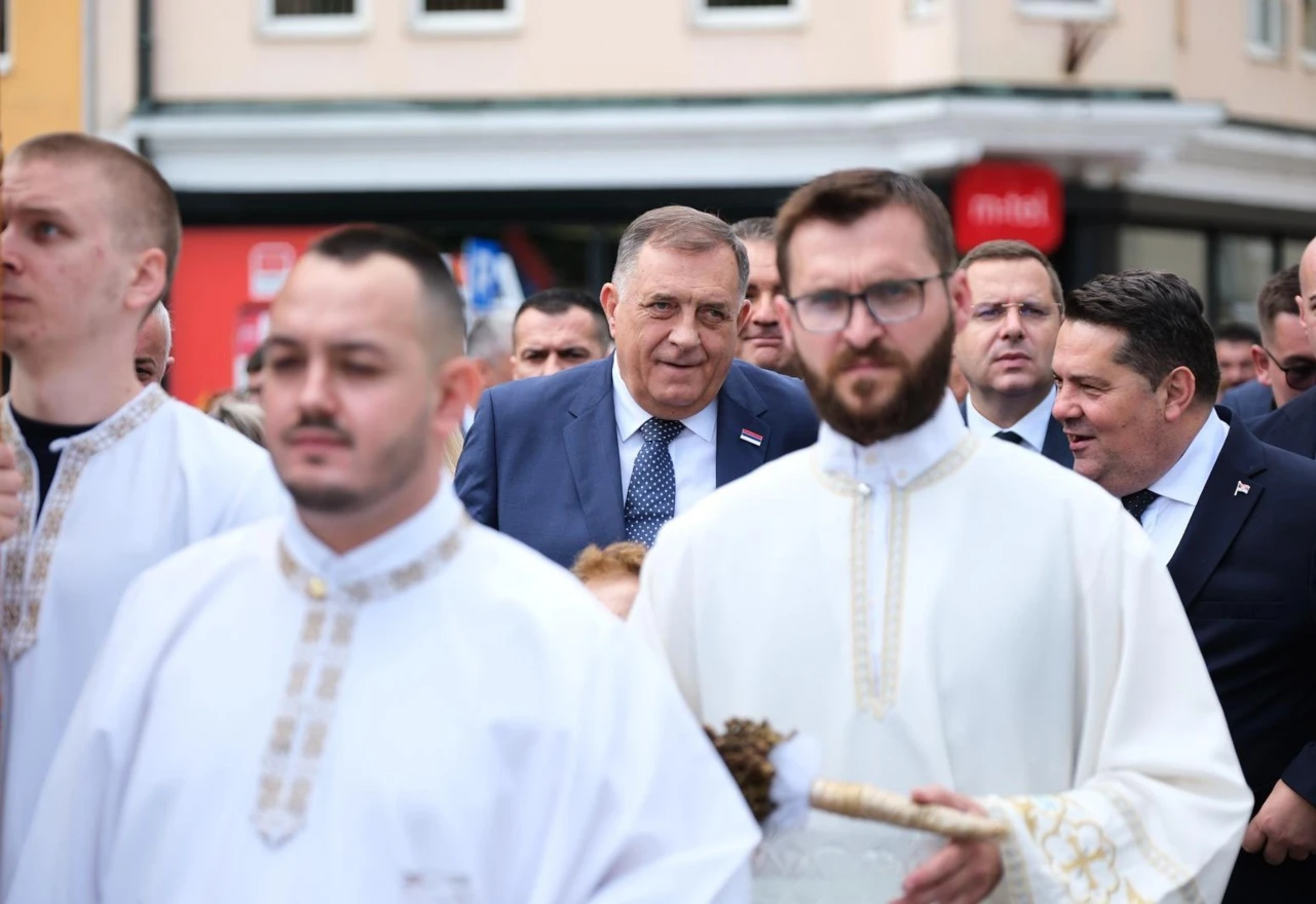 Dodik: "Smrt 12 banjalučkih beba je jedna od najtragičnijih rana srpskog naroda"