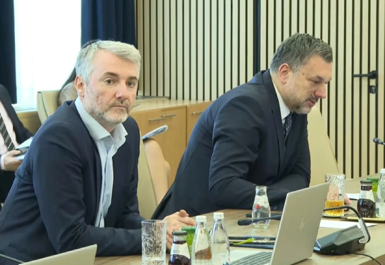 Rekordni proračun: Plaće državnim službenicima rastu, a BHRT ponovno ostaje bez novca