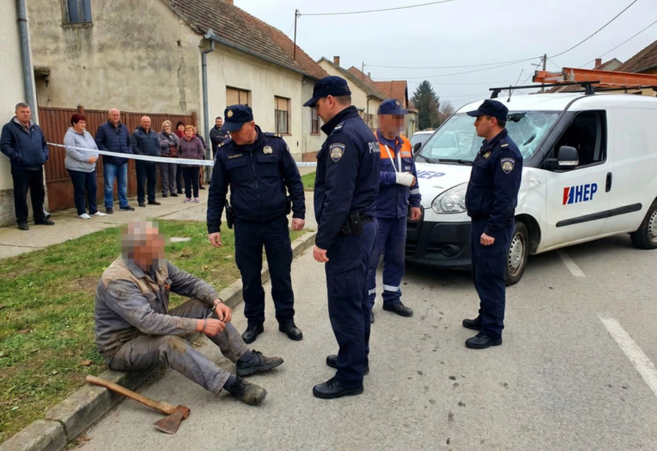 78- godišnjak sjekirom napao električara