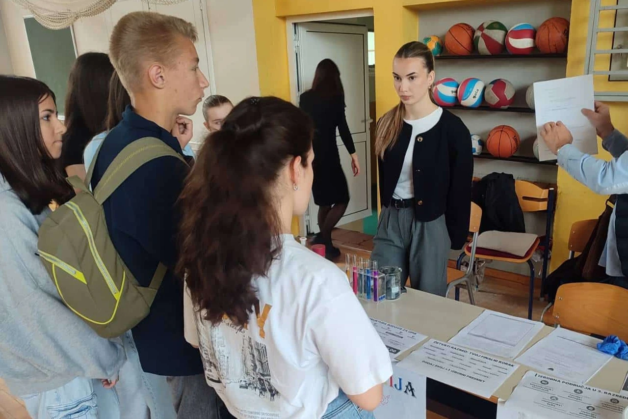 Sajam zanimanja predstavio mogućnosti osnovcima u Konjicu