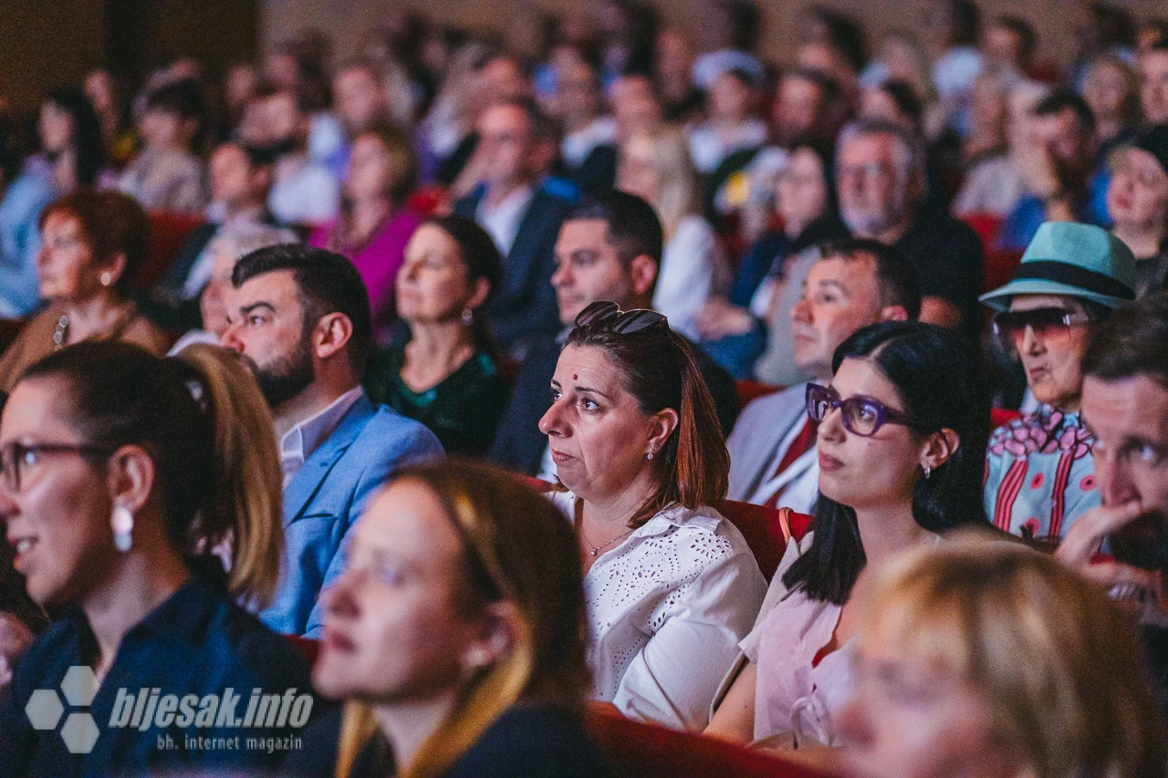 Zatvoren Međunarodni festival komedije "Mostarska liska"