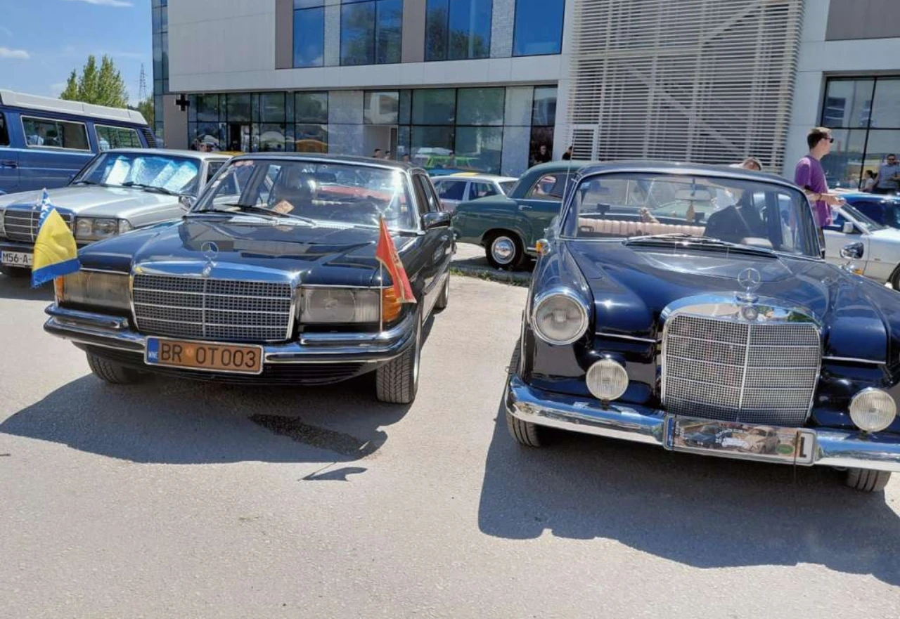 Više od 200 oldtimera stiglo u Mostar i Čitluk