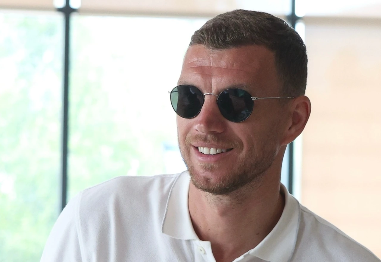 Raspoloženi Džeko se pridružio Zmajevima