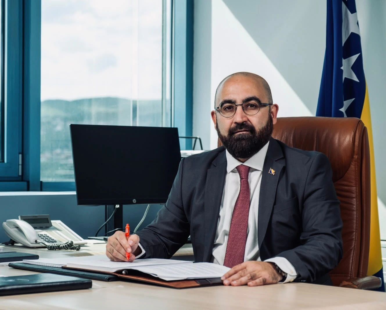 Hasanović potpisao umjesto Amidžića: Osiguran novac za izbore