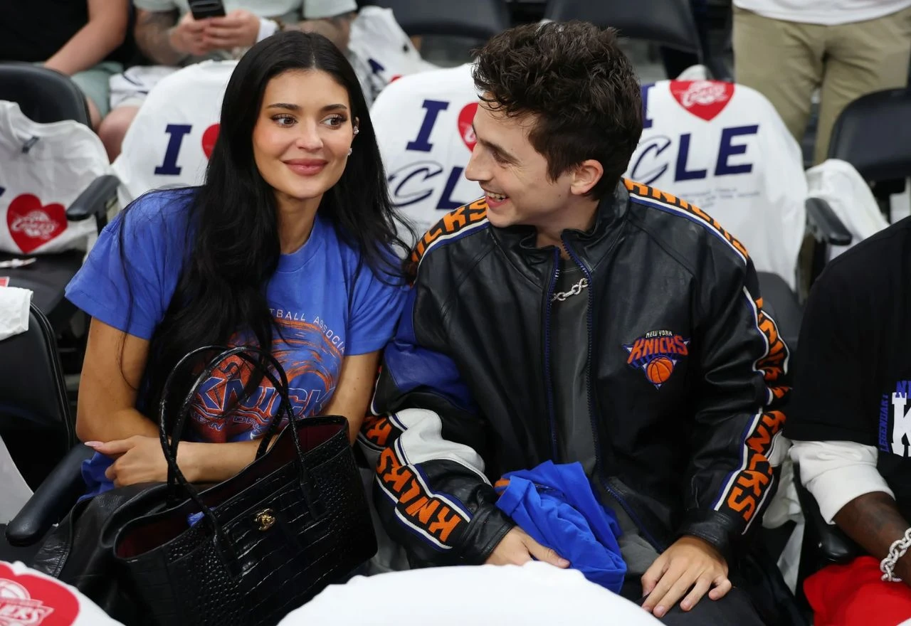 Kylie Jenner i Timothée Chalamet razmjenjivali nježnosti na utakmici Knicksa