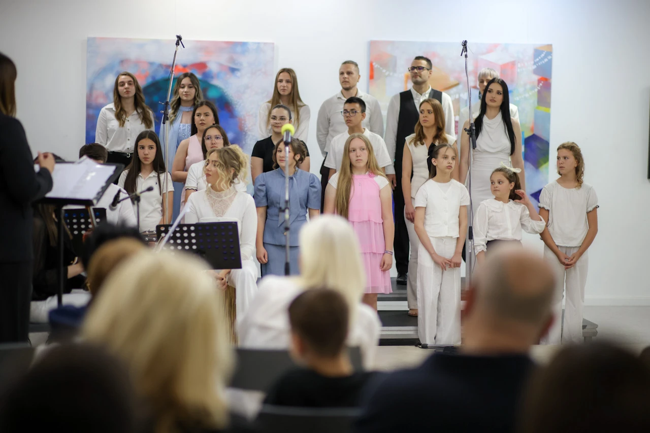 FOTO | Na Mostarskom proljeću održan koncert "Hrvatski zlatni hitovi"