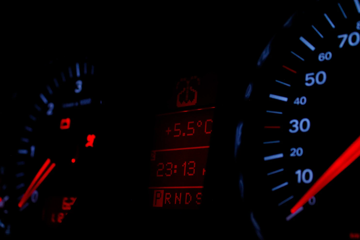 Laže li u automobilu mjerač vanjske temperature i koliko