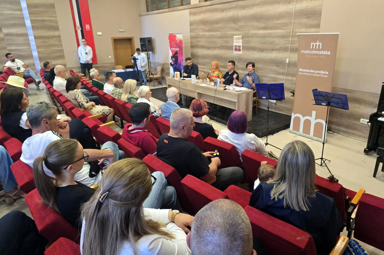 Kosačom plovili Krnjićevi stihovi na hrvatskomu i španjolskomu jeziku