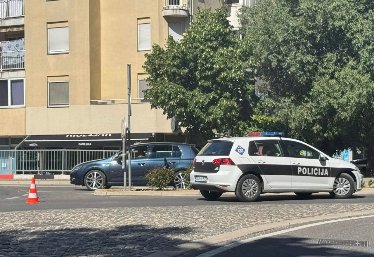 Pješakinju udario automobil u Mostaru