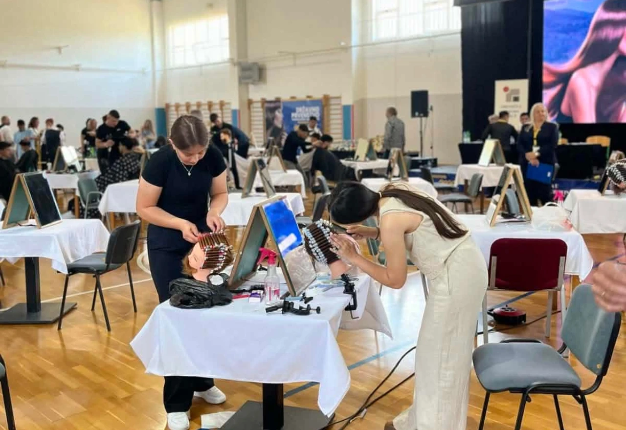 FOTO | U Mostaru održano Državno prvenstvo frizera BiH