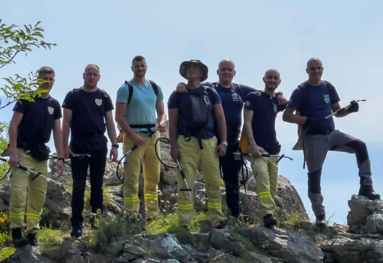 Požar u rejonu Pisvira kod Jablanice i dalje aktivan