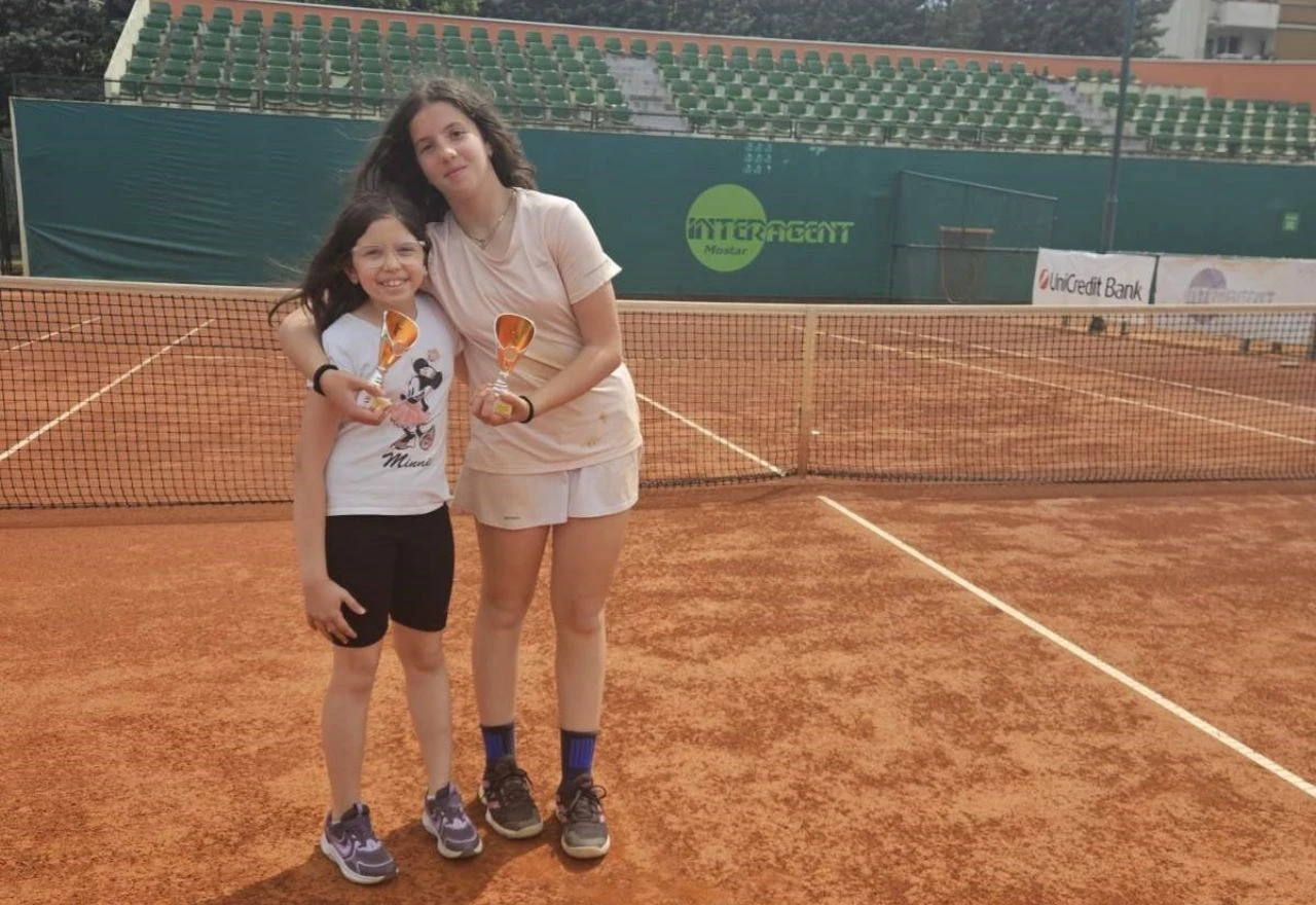 Asja i Ema Šipkar među najuspješnijima na Festivalu tenisa u Mostaru