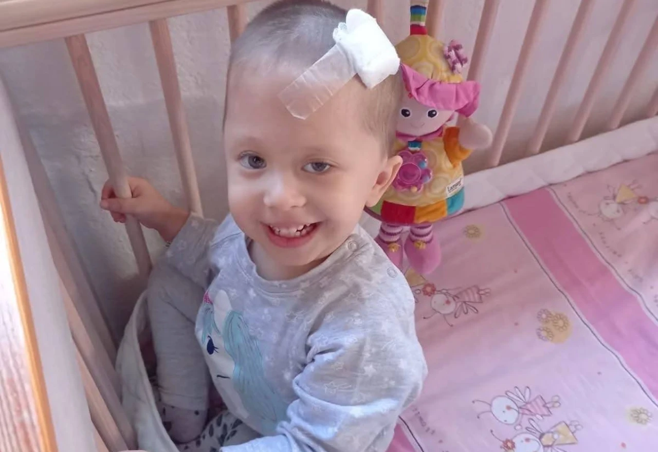 Mala Anastazija treba pomoć: Jedan poziv donira 2 KM za njezinu borbu