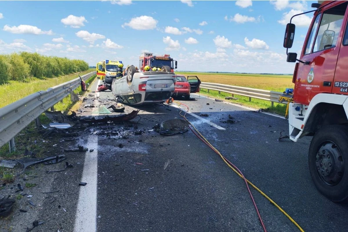 Četiri osobe poginule u teškoj nesreći kod Virovitice, podignut i helikopter