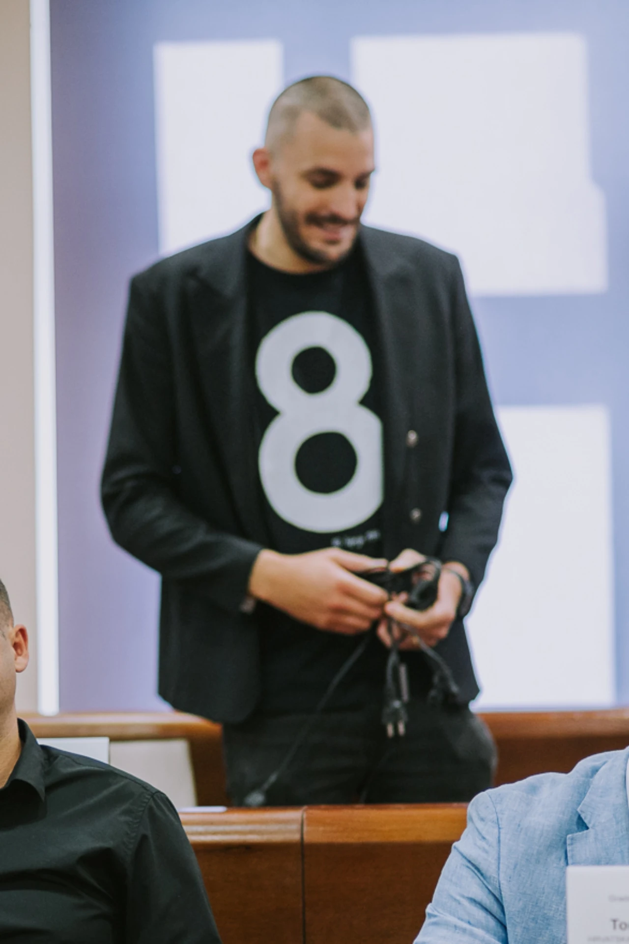 Vijećnik Slavko Zovko na vijeće došao u majici s brojem 8 u spomen na stradalu vitešku djecu