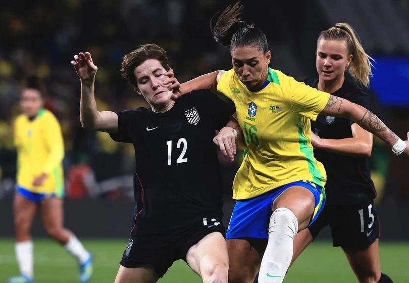 Osam crvenih kartona u prijateljskom ogledu Brazilki i Amerikanki!?