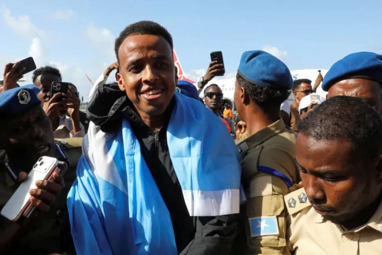 Sudac iz Somalije se vratio kući, dočekan kao heroj
