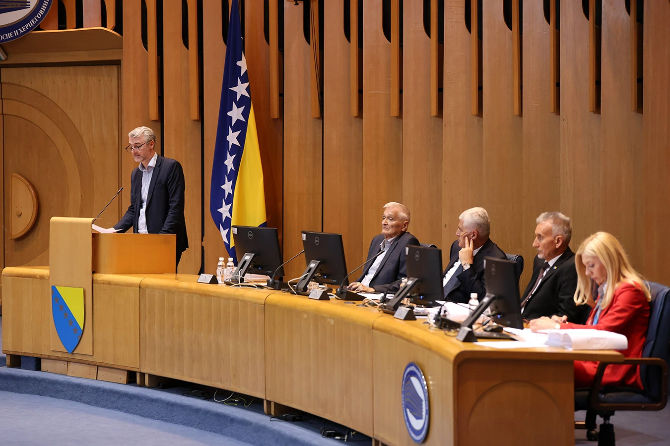 Hitna sjednica Doma naroda BiH zbog plaća u državnim institucijama