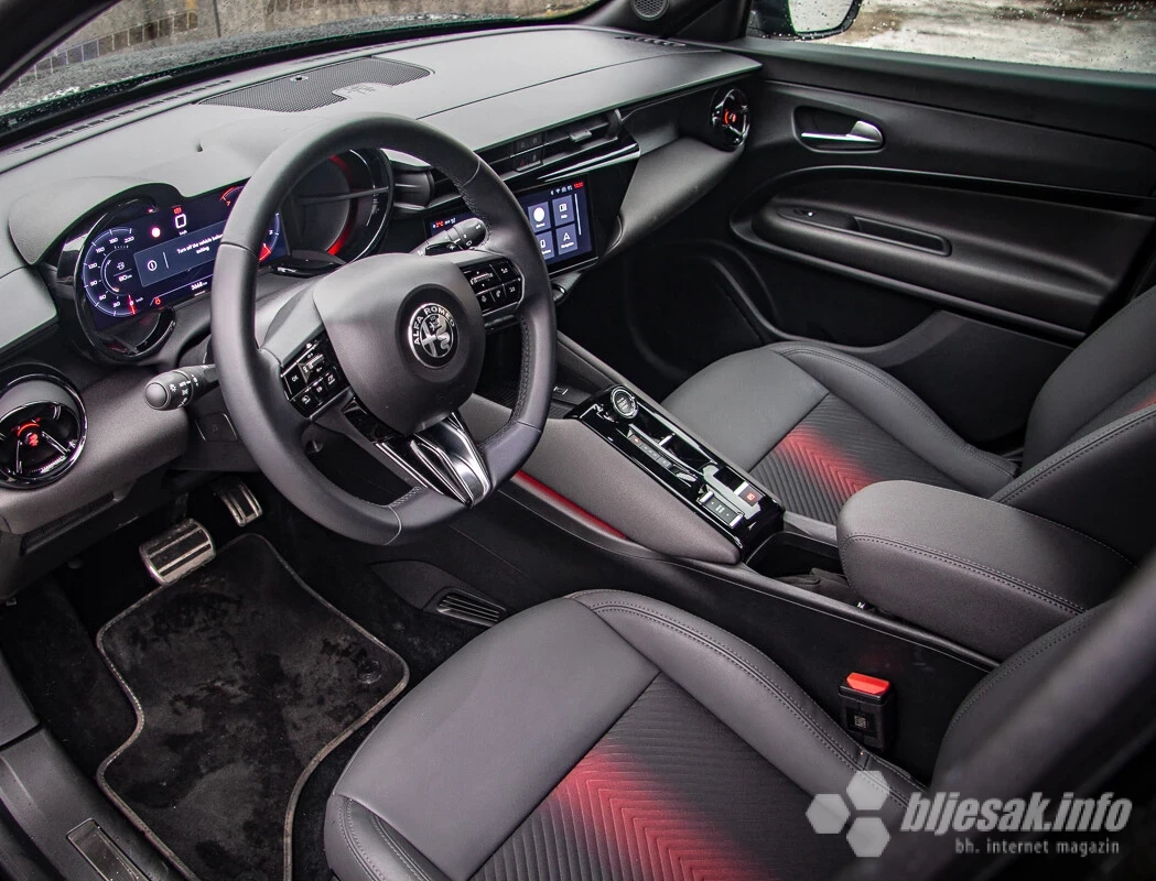 Alfa Romeo Junior Speciale privlači poglede gdje god se pojavi