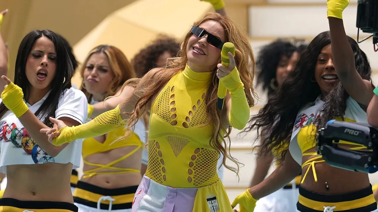 Shakira redovnija od Italije, kartoni i suze