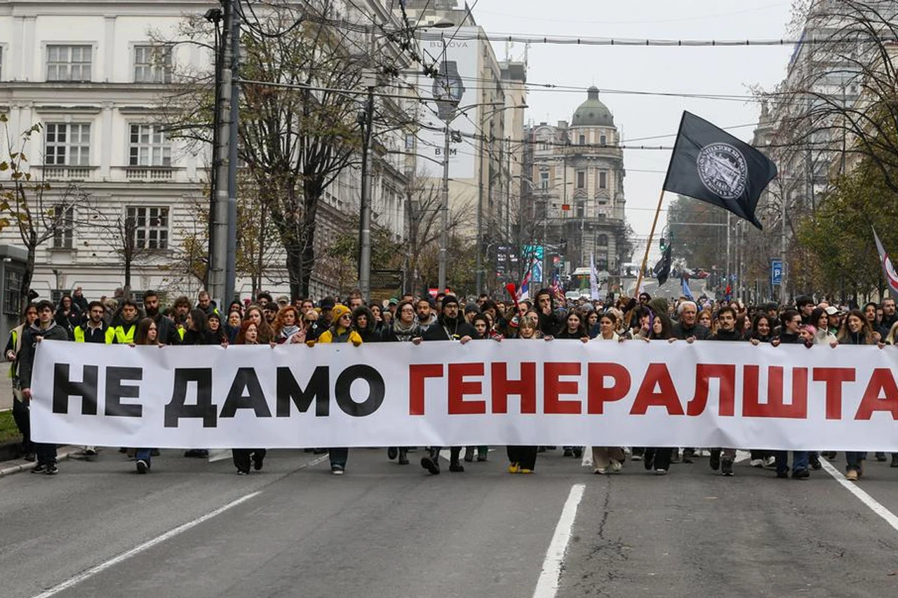 SAD na Balkanu potiskuje rivale luksuzom i plinovodom