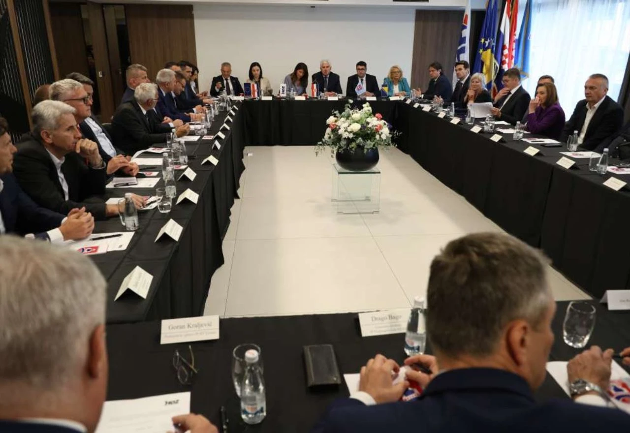 Vlada RH nastavlja potporu projektima Hrvata u BiH