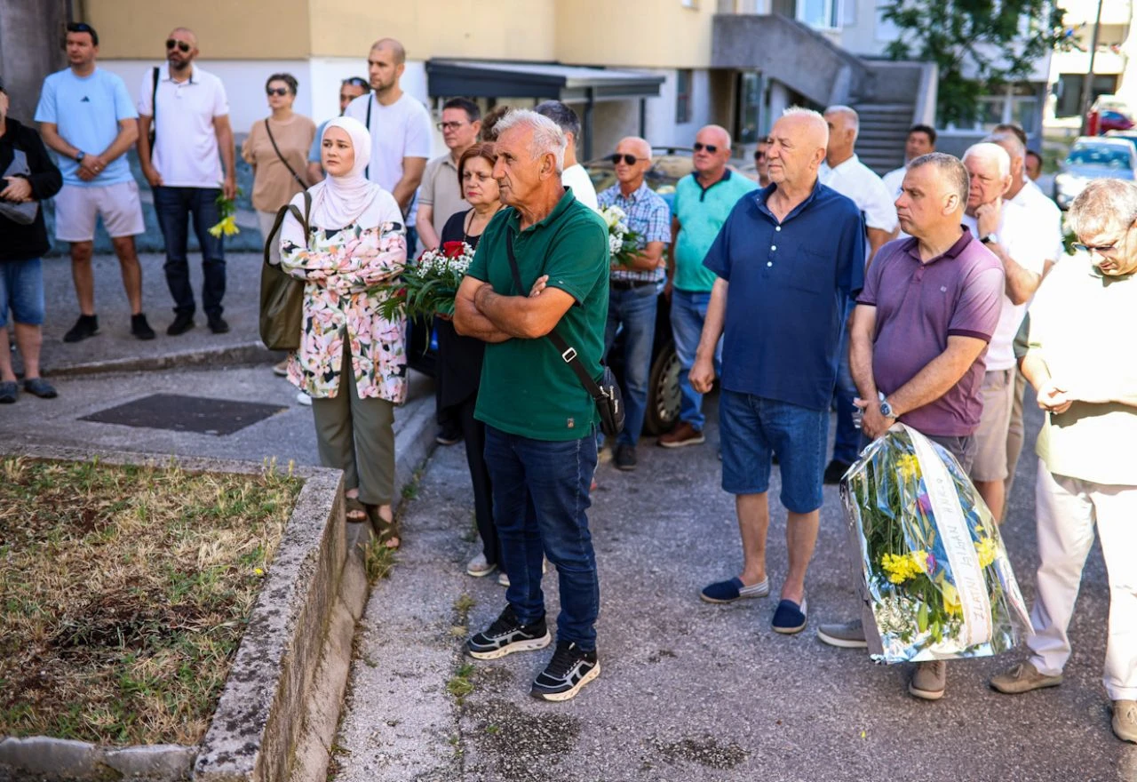 FOTO | Kosić na "Putevima pobjede" u Mostaru: "Mlađima smo ostavili zemlju da je zovu svojom"
