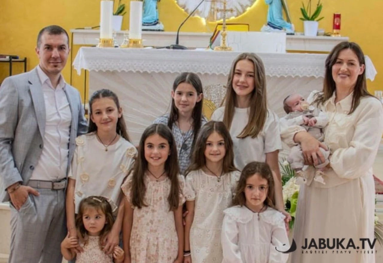 Osmo dijete u obitelji Šakić kršteno u Ljutom Docu