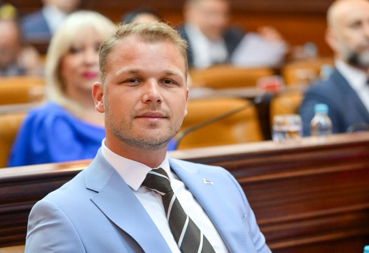 Stanivuković nema vojnu obuku, ali bi mlade slao u kamp