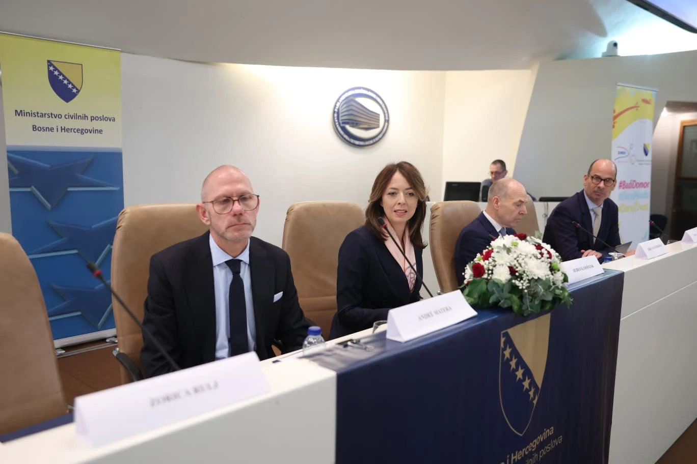 Predstavnici Eurotransplanta u Mostaru nakon prve transplantacije bubrega u SKB-u
