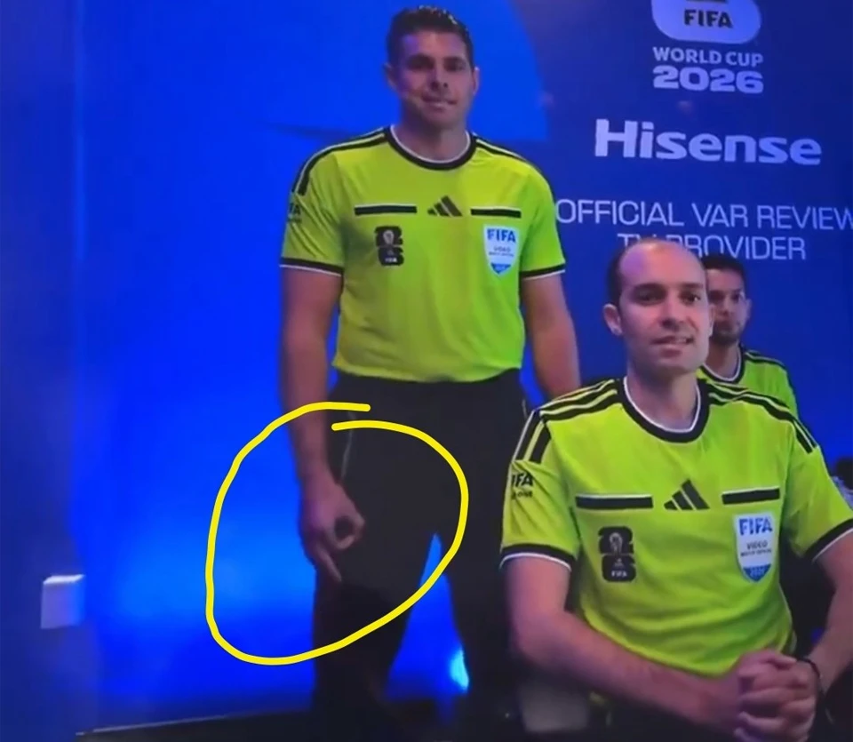 FIFA istražuje suca koji je pokazao ''tajni znak'' u prijenosu