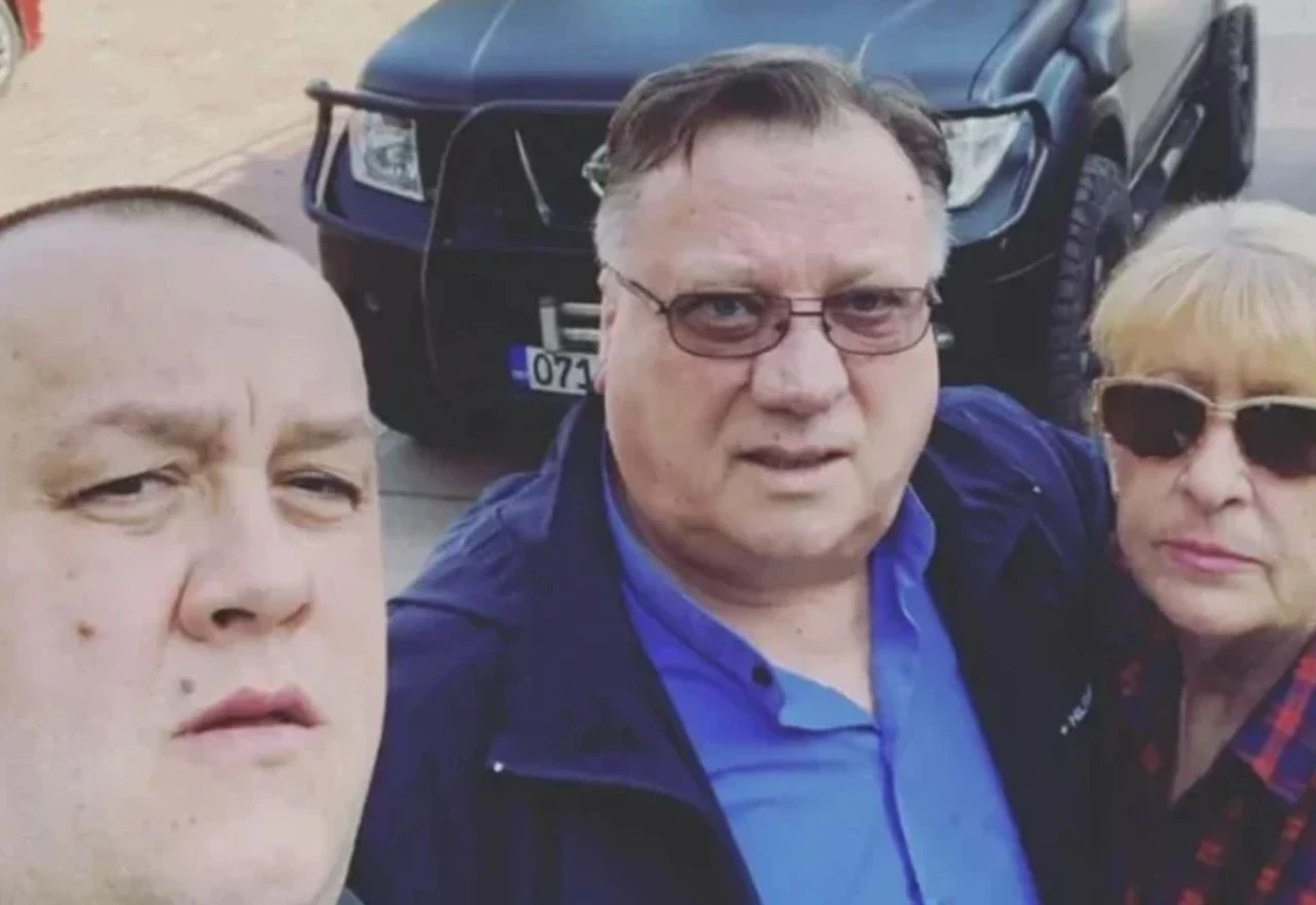 Dino Bešlić se na svoj dan prisjetio roditelja: "Danas je moj prvi rođendan na kojem niste vas dvoje"