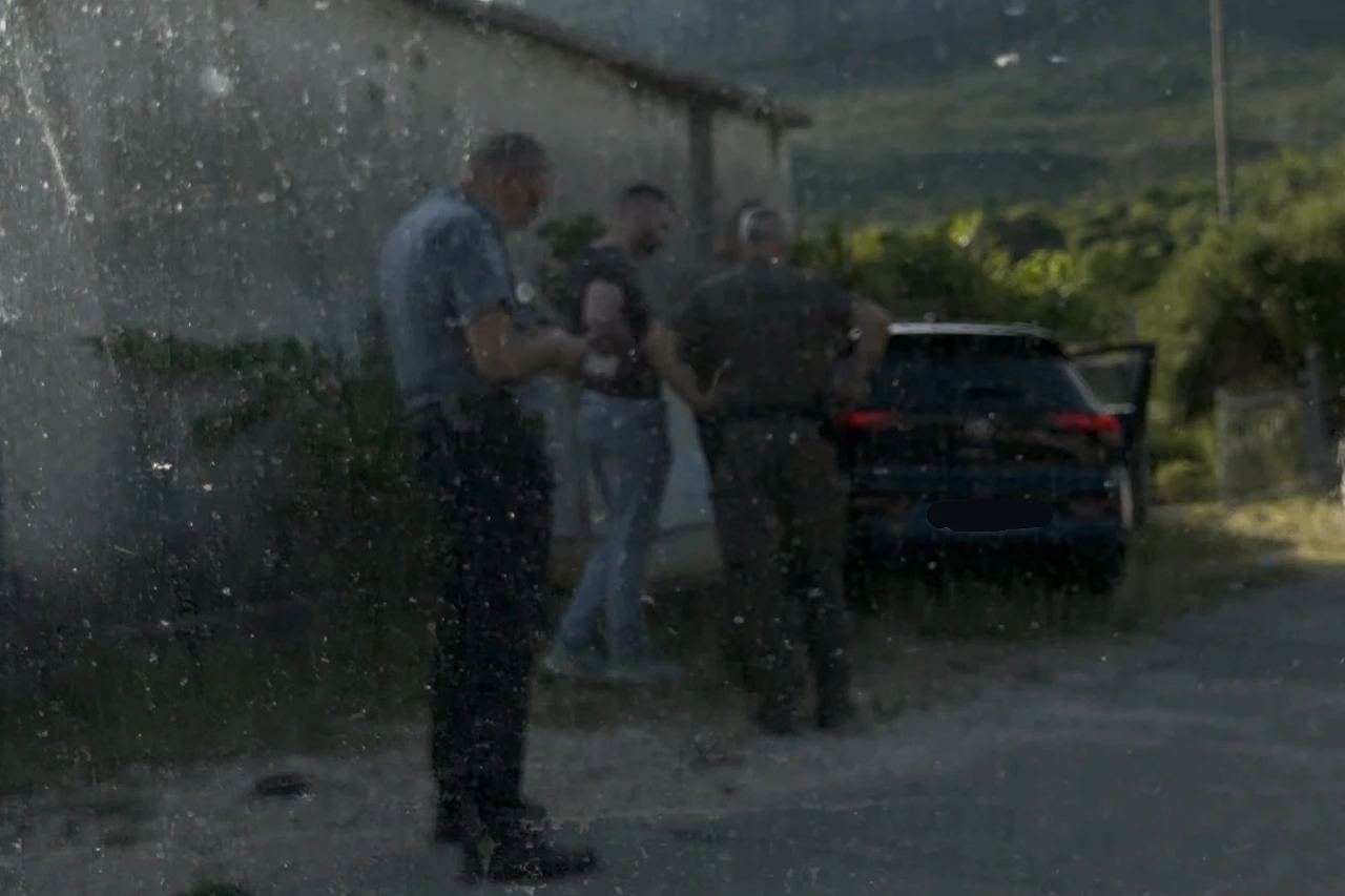 Bježao policiji, sletio s ceste, pa bosonog otrčao prema Raškoj Gori