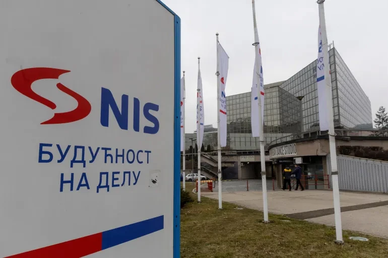 Potpisan dioničarski ugovor: MOL nadomak Naftne industrije Srbije