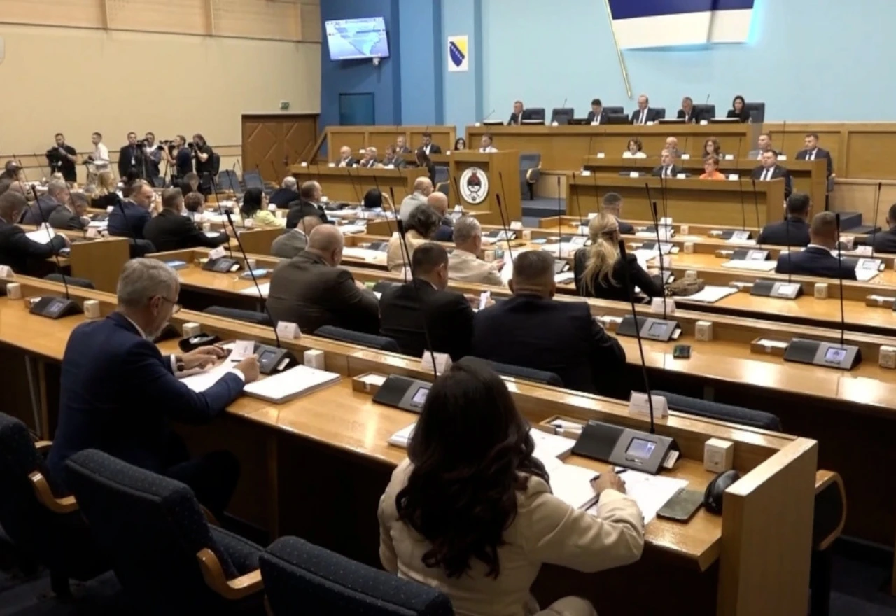 Burna sjednica NSRS-a: "Vaš cilj je kupovina izbora"