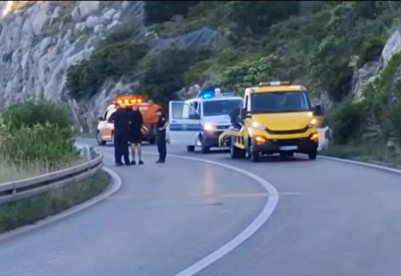 Jedna osoba poginula u sudaru dva motocikla na Jadranskoj magistrali