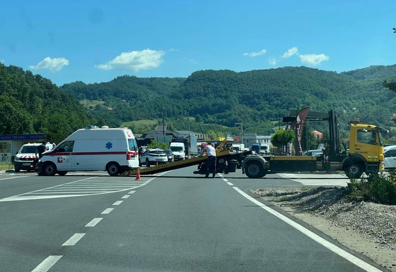 Vozilo Hitne pomoći Mostar sudjelovalo u nesreći, ozlijeđeni vozač i pacijent