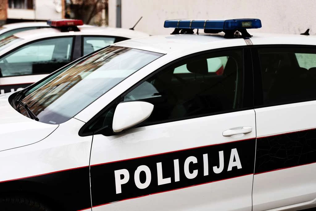 Policija pronašla cannabis, speed i digitalnu vagu