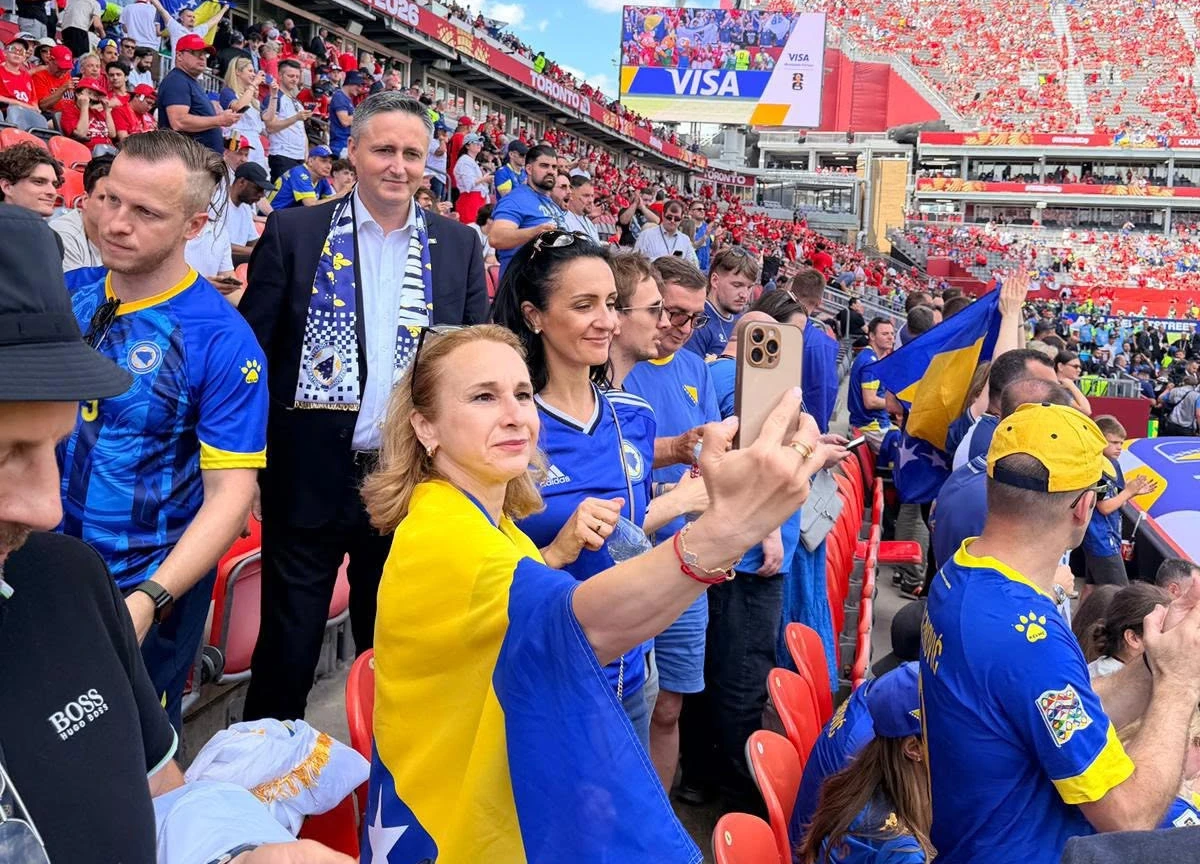 Rat SDA i SDP-a zbog navijača Bećirovića: Sat boravka u Kanadi kao jedna prosječna plaća