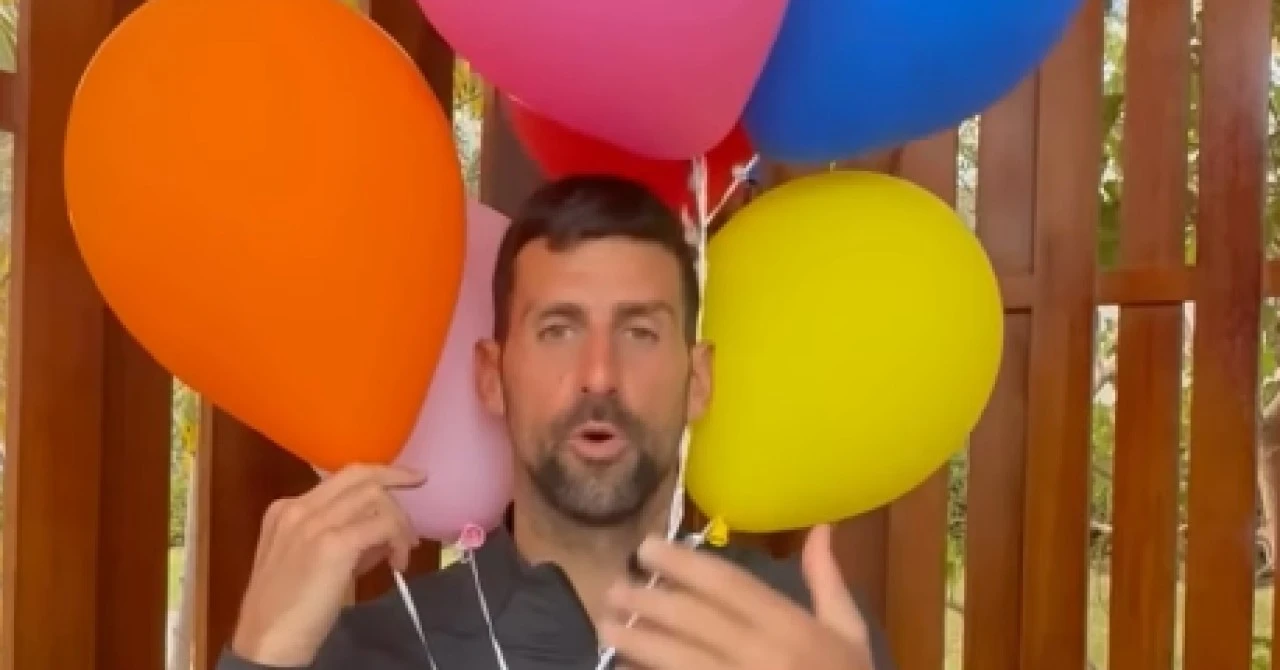 VIDEO | Novak Đoković na neobičan način supruzi čestitao rođendan