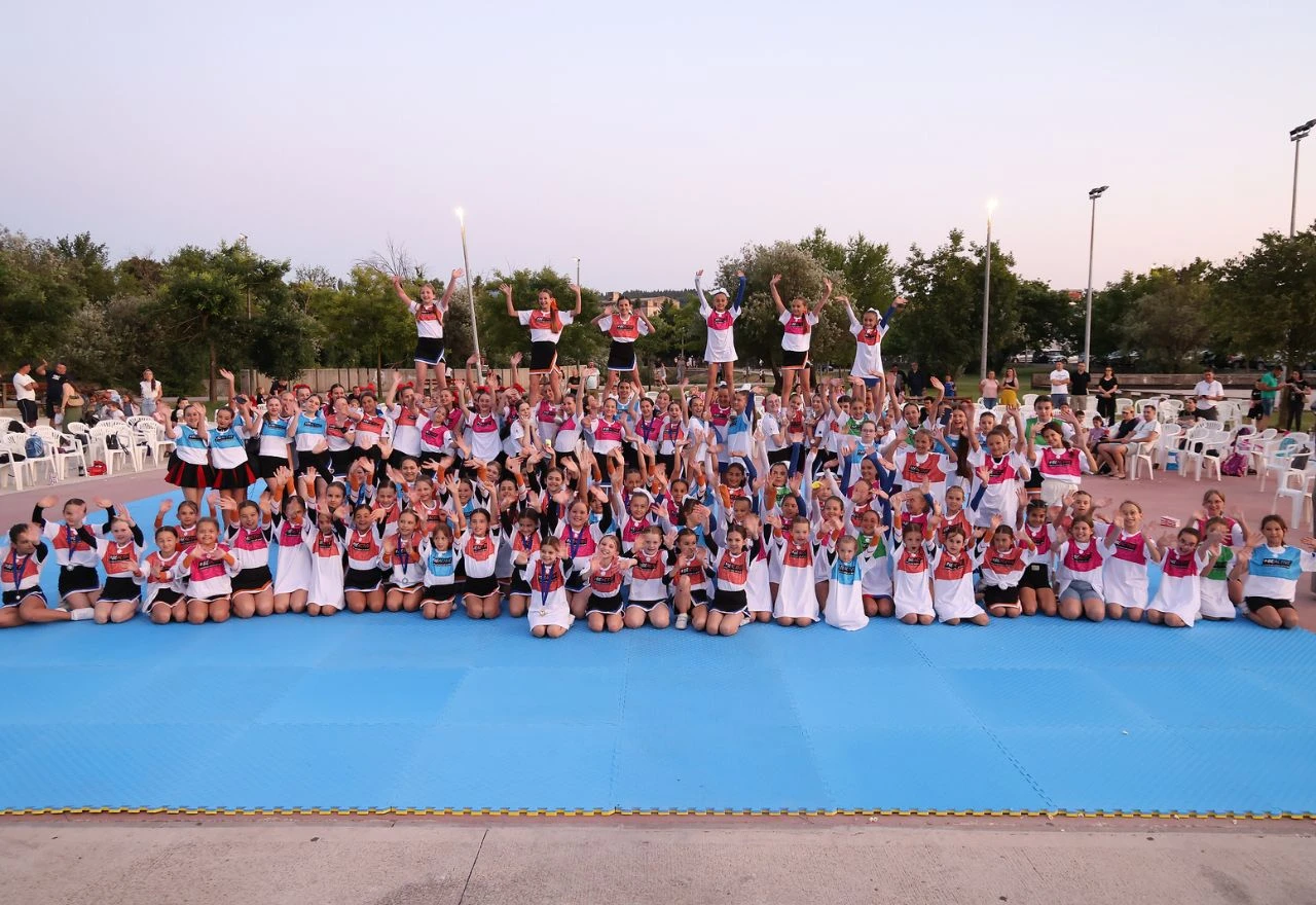 Cheerleading večer u Širokom Brijegu za odlazak prvakinja BiH u Grčku